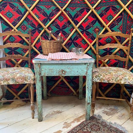 Hotel Romantic Yurt In Nature Reserve With Jacuzzi Anversa Degli Abruzzi Esterno foto