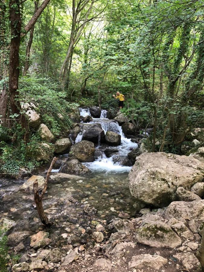 Hotel Romantic Yurt In Nature Reserve With Jacuzzi Anversa Degli Abruzzi Esterno foto